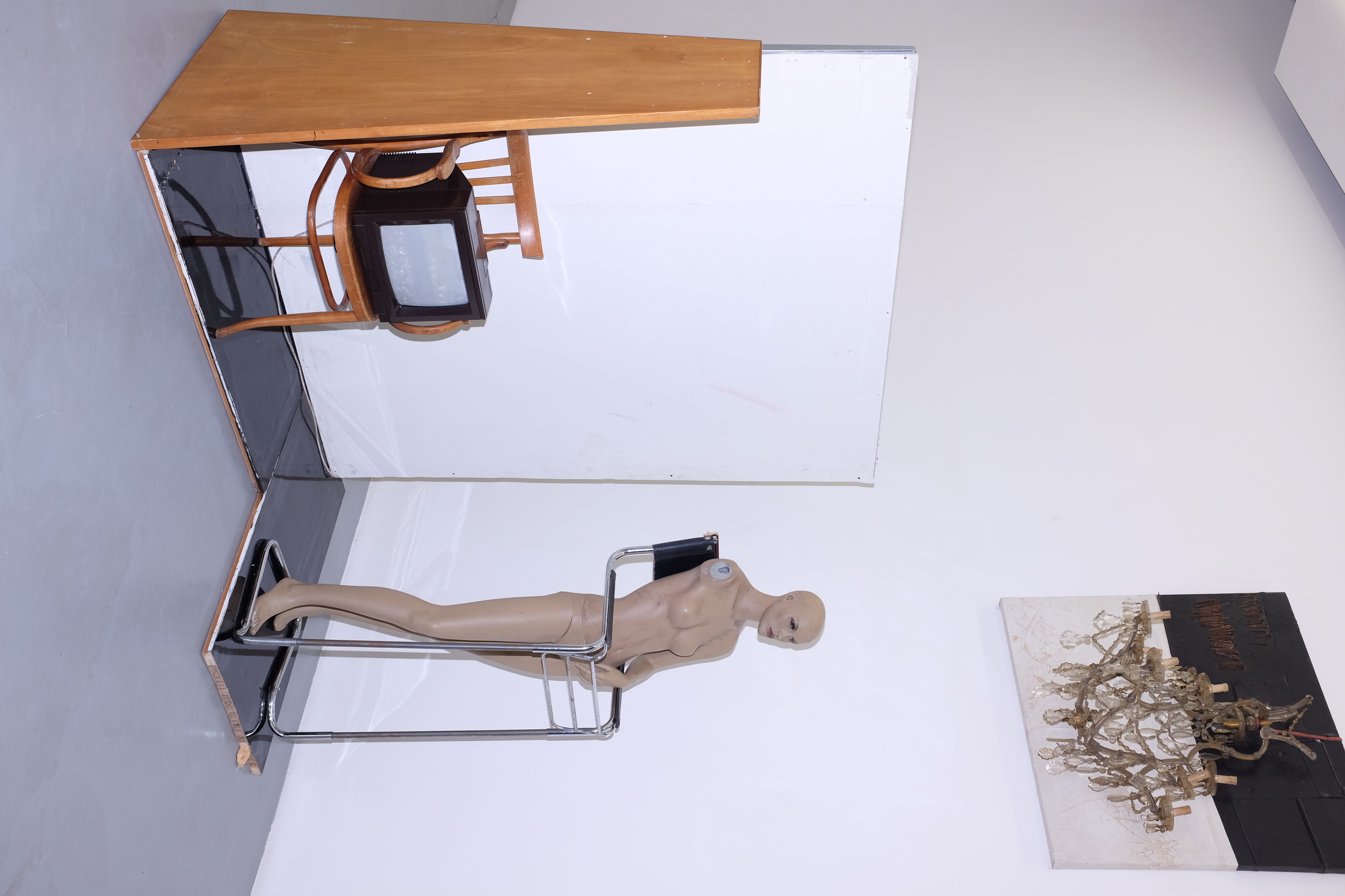 Collezione Nancy Delroi,Les qualités serieus, Gallery handout