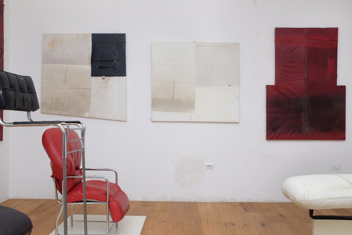 Collezione Nancy Delroi's furniture design details